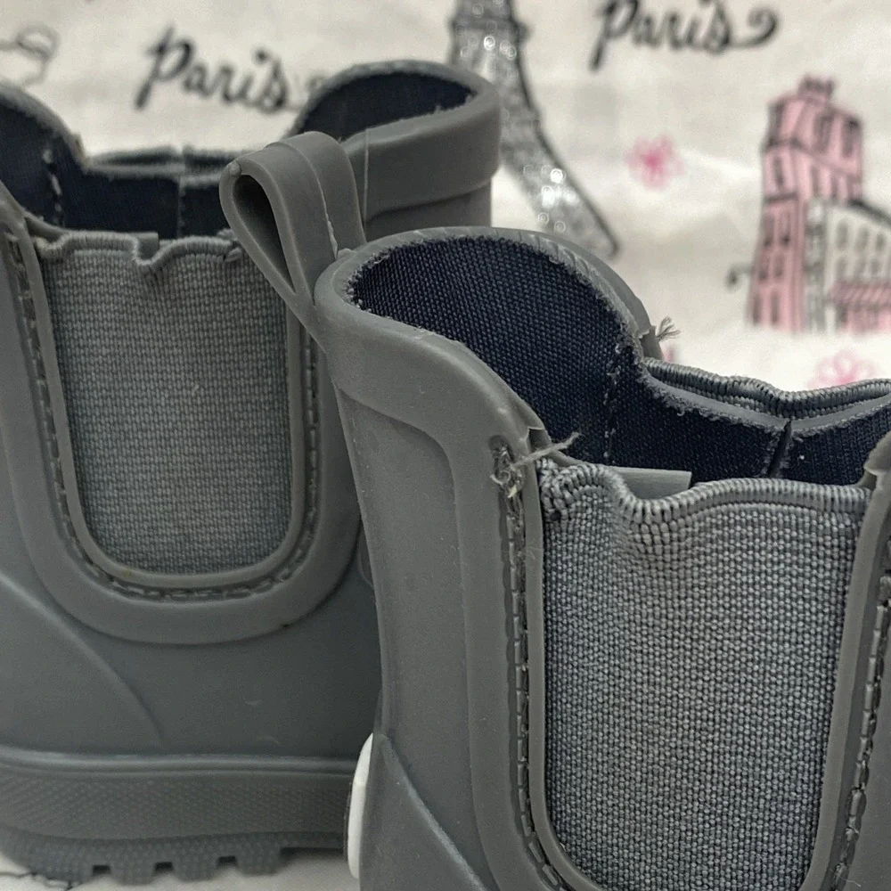 Bearpaw kids toddler size 4 gray rain boots unisex new